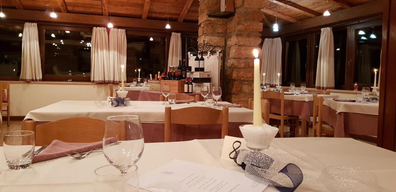 Albergo Ristorante Leso Bosco Chiesanuova Buitenkant foto